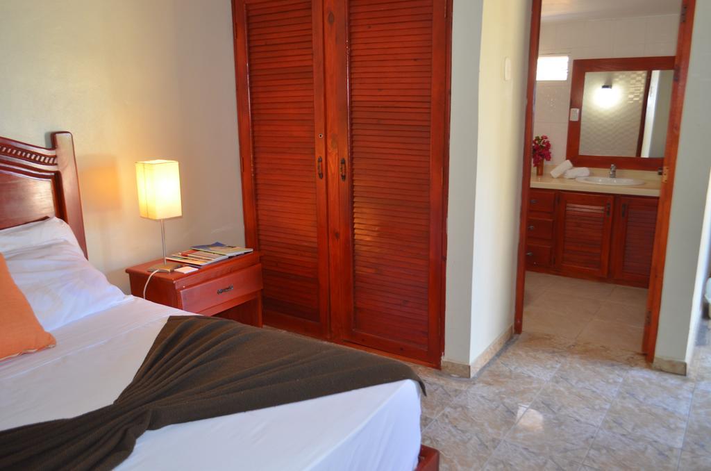 Hotel La Saladilla Beach Club Barahona Rum bild